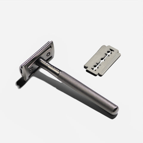 Reusable Stainless Steel Razor In Metal Grey 10 Blades Included